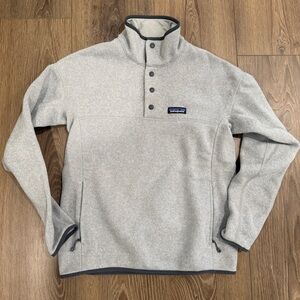Patagonia Light Gray Fleece Pullover small